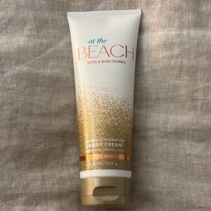 Bath & Body Works At The Beach Body Cream - White and Gold